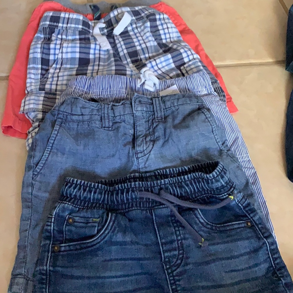 Lot of 4 boys shorts